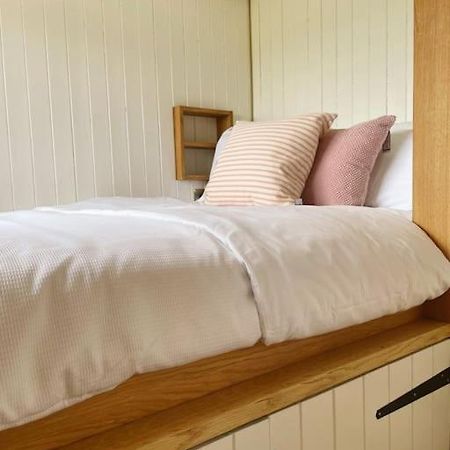 The Hereford Hut, Charming 1 Bedroom Shepherds Hut Callow Exteriör bild