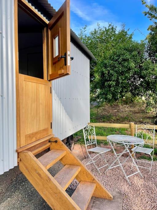 The Hereford Hut, Charming 1 Bedroom Shepherds Hut Callow Exteriör bild