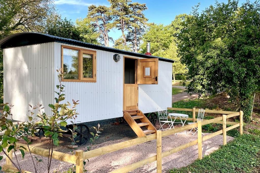 The Hereford Hut, Charming 1 Bedroom Shepherds Hut Callow Exteriör bild
