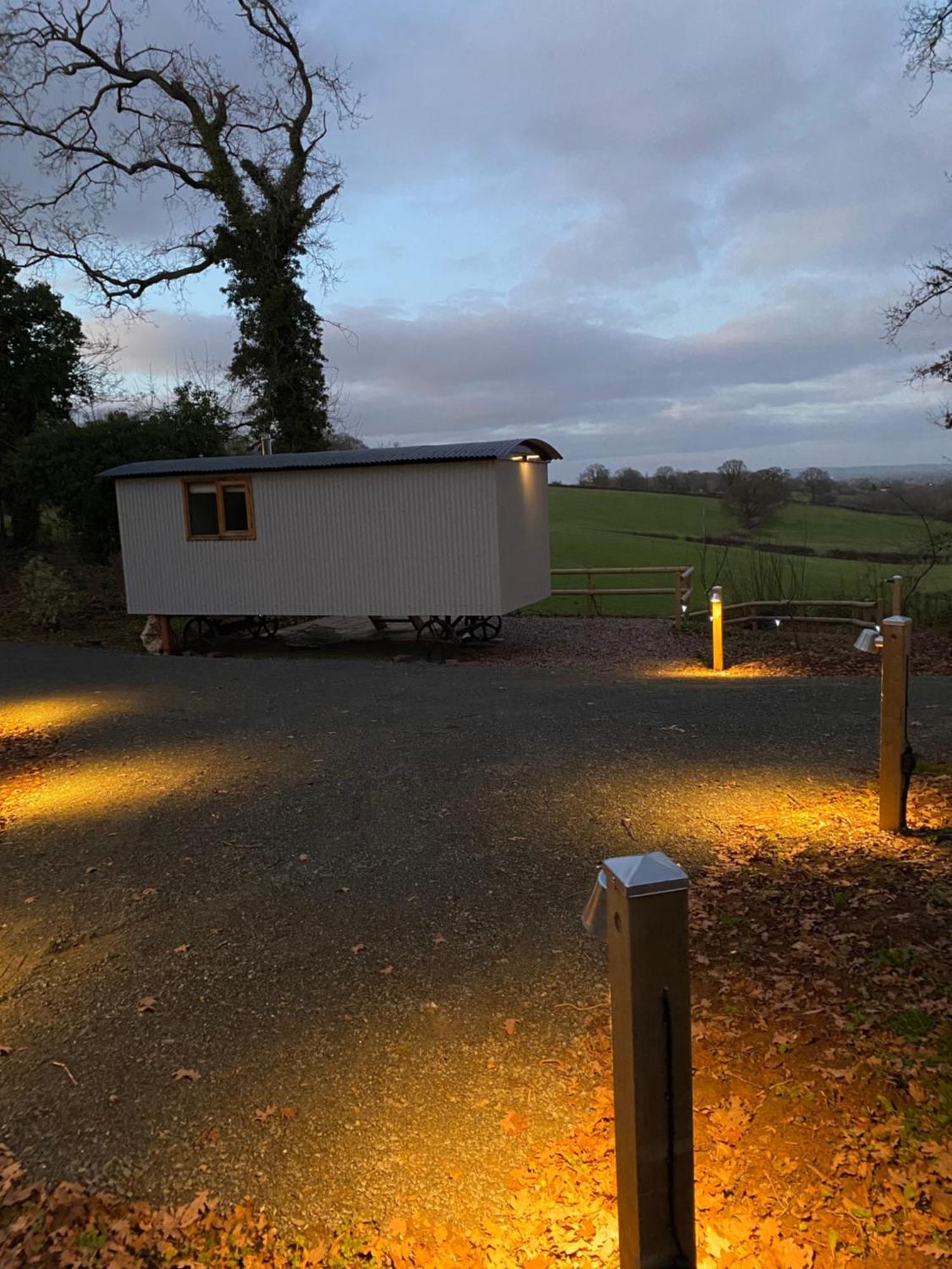 The Hereford Hut, Charming 1 Bedroom Shepherds Hut Callow Exteriör bild